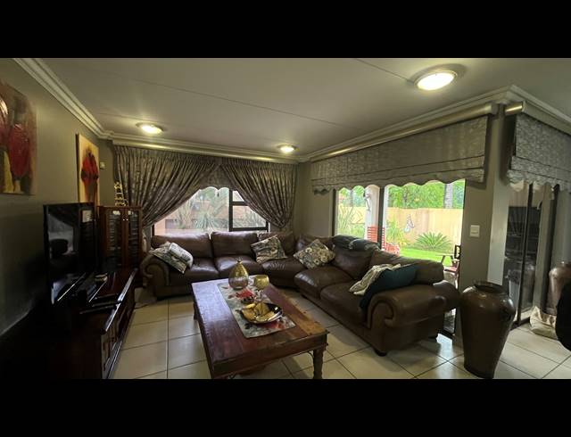 3 BEDROOM SECTIONAL TITLE FOR SALE IN BENONI NORTH